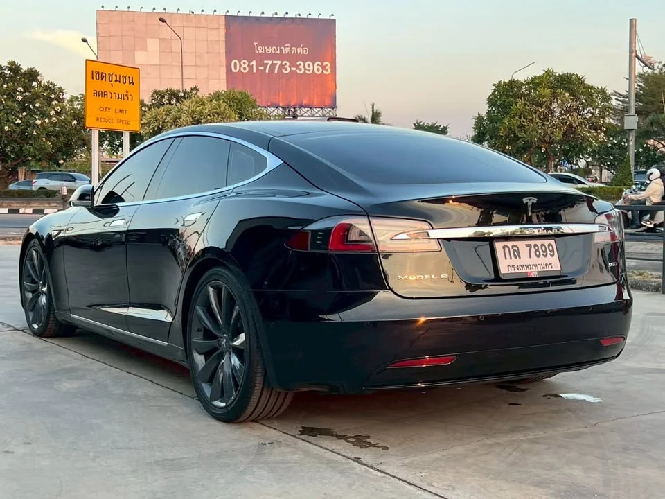 2017 Tesla Model S 2