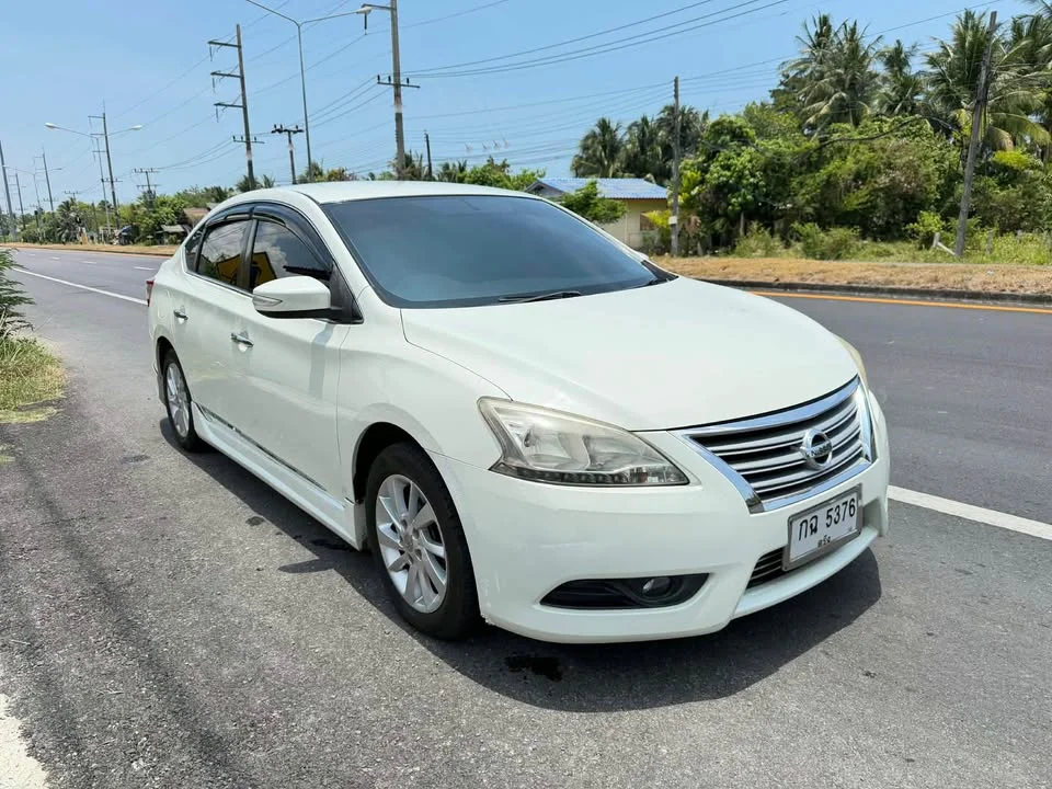 2012 Nissan Sylphy III (B17) 3