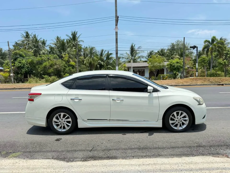 2012 Nissan Sylphy III (B17) 2