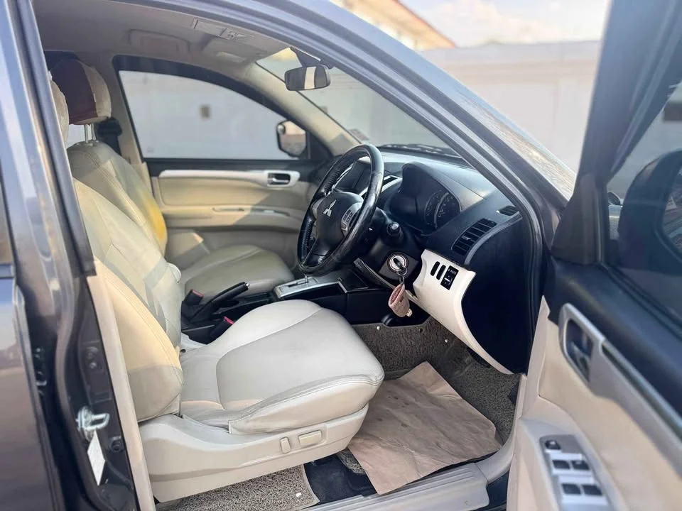 2011 Mitsubishi Pajero Sport II 3