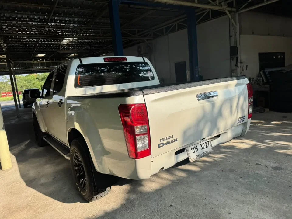 2016 Isuzu D-Max II (RT) 3