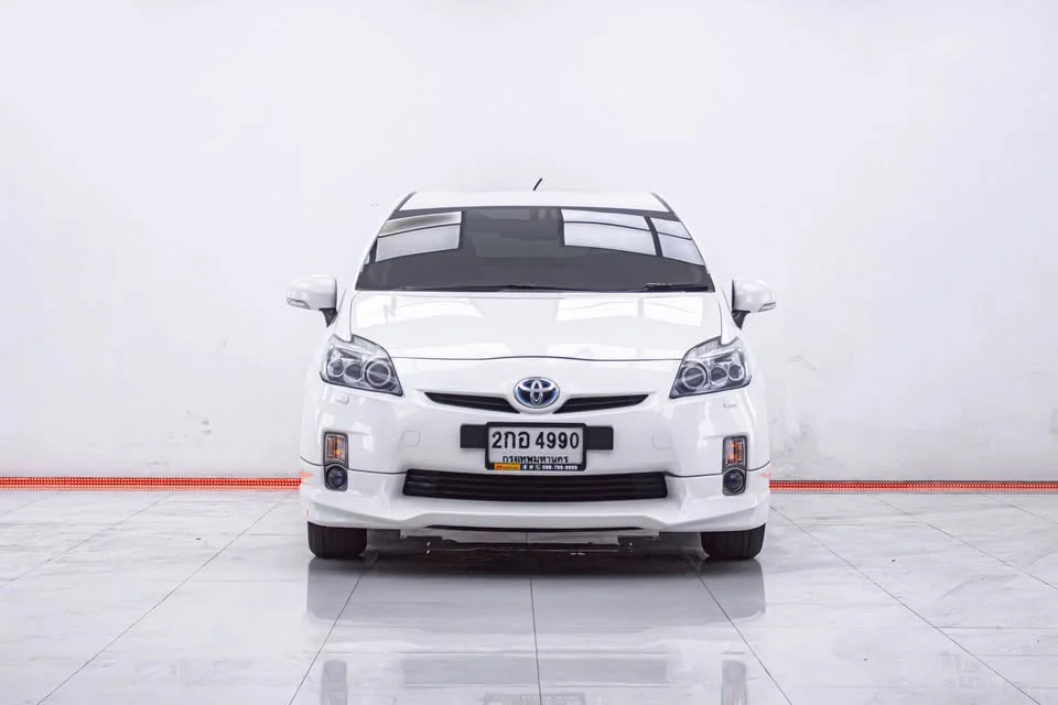 2014 Toyota Prius III 3