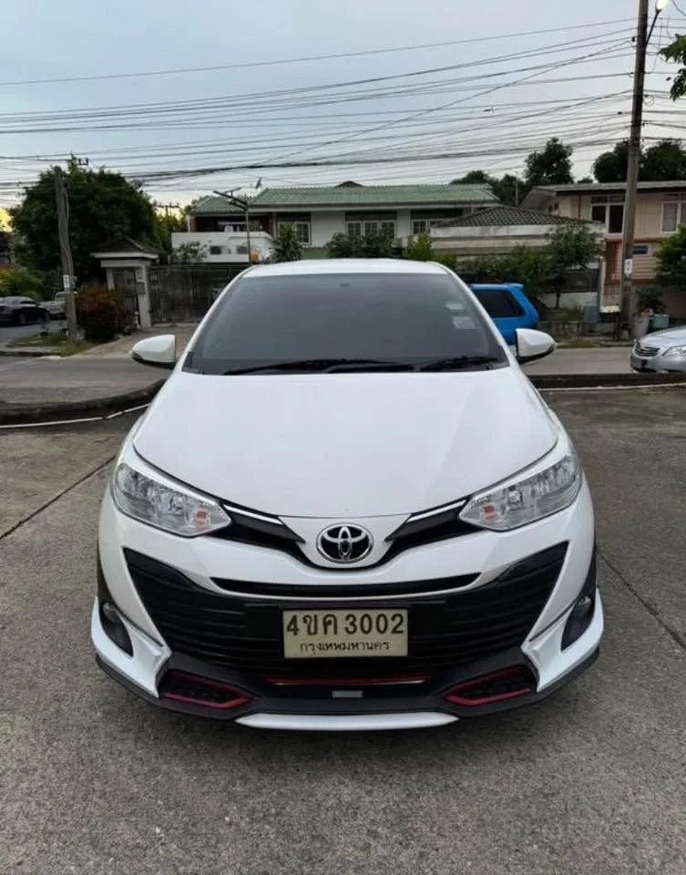 2019 Toyota Yaris ATIV III 3
