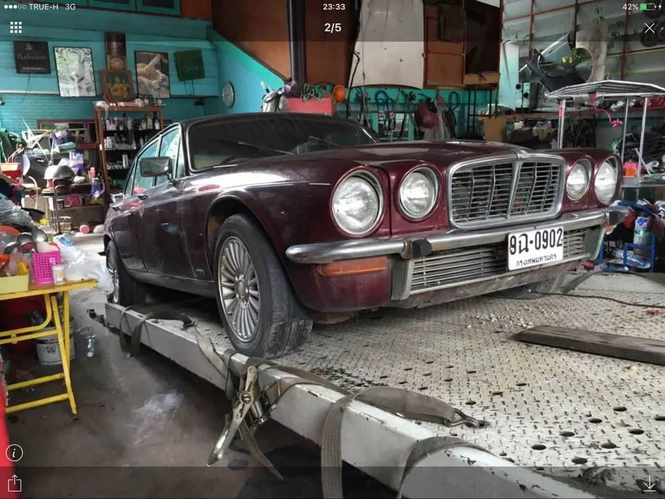 Jaguar XJ Series II 3