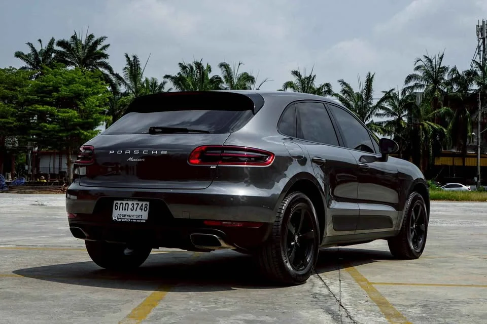 2017 Porsche Macan I 2