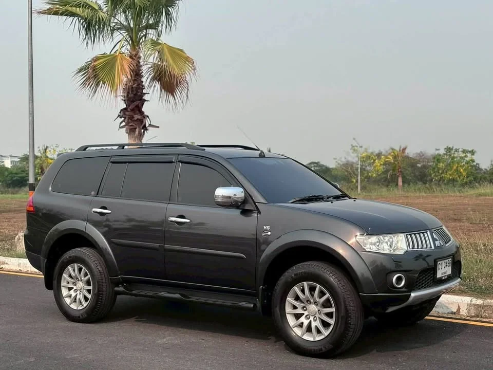 2012 Mitsubishi Pajero Sport II 3