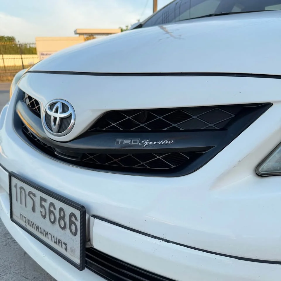 2013 Toyota Corolla Altis X (E140) 2