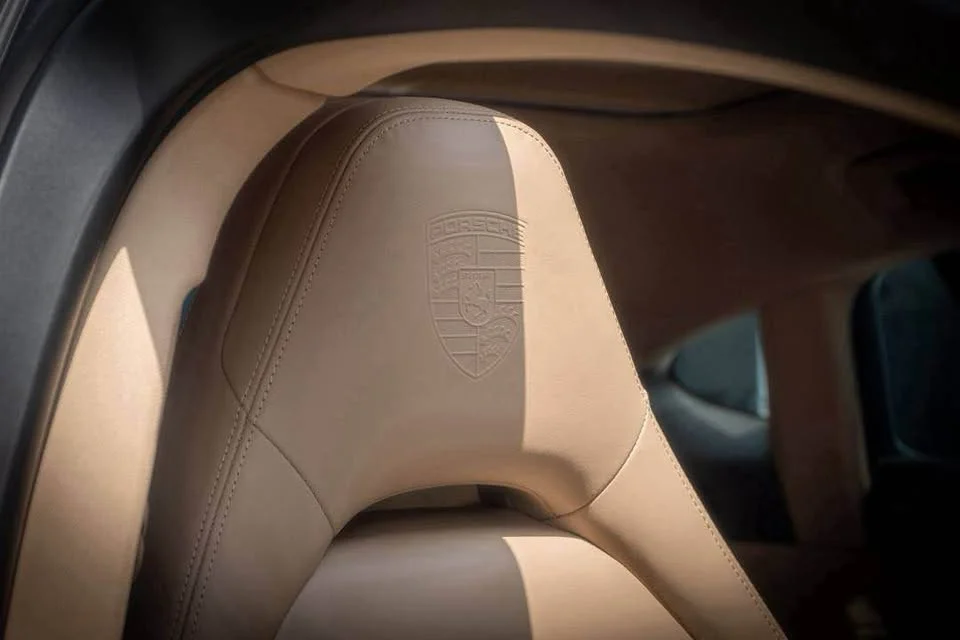 2023 Porsche Panamera II 2