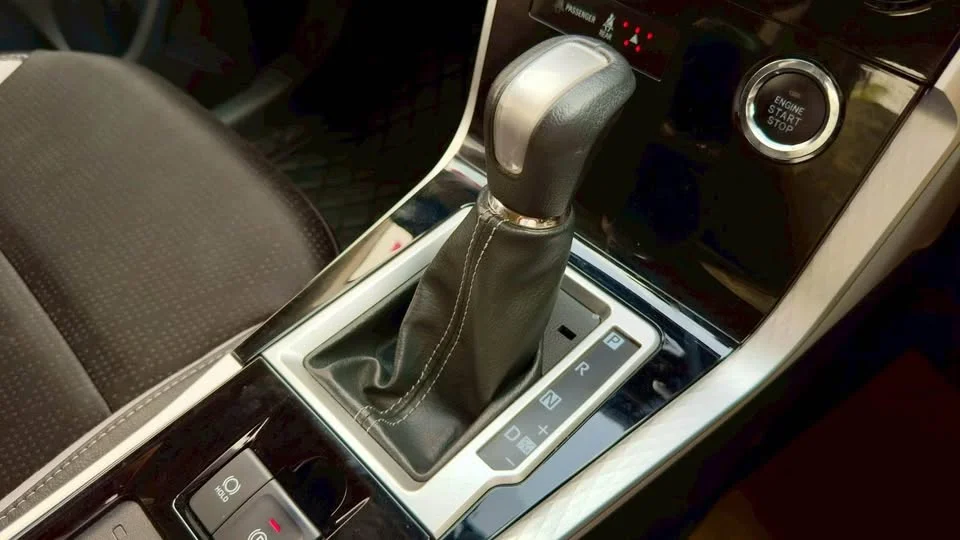 2022 Toyota Veloz III 3