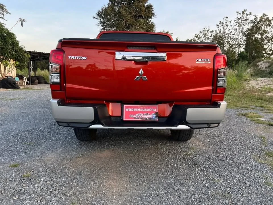 2022 Mitsubishi Triton V 2