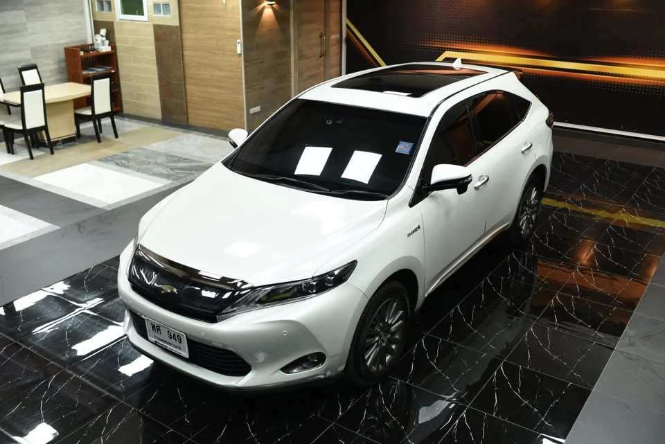 2014 Toyota Harrier III 3