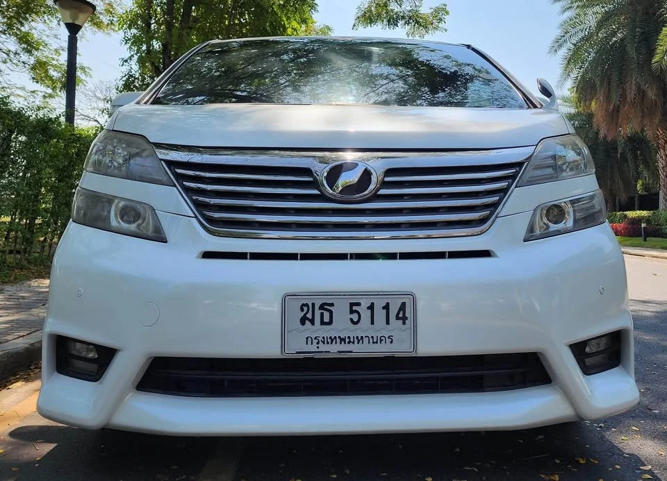 2011 Toyota Alphard, Vellfire II (AH20) 3