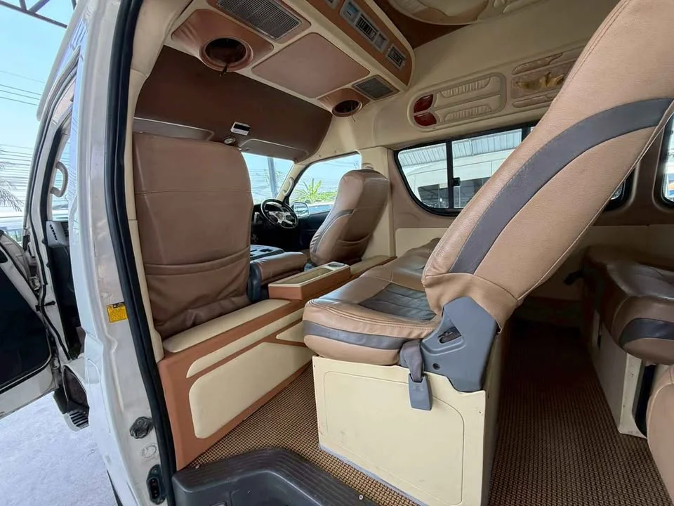 2008 Toyota Commuter V (H200) 3