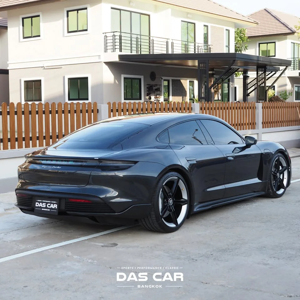 2022 Porsche Taycan 9J1 2