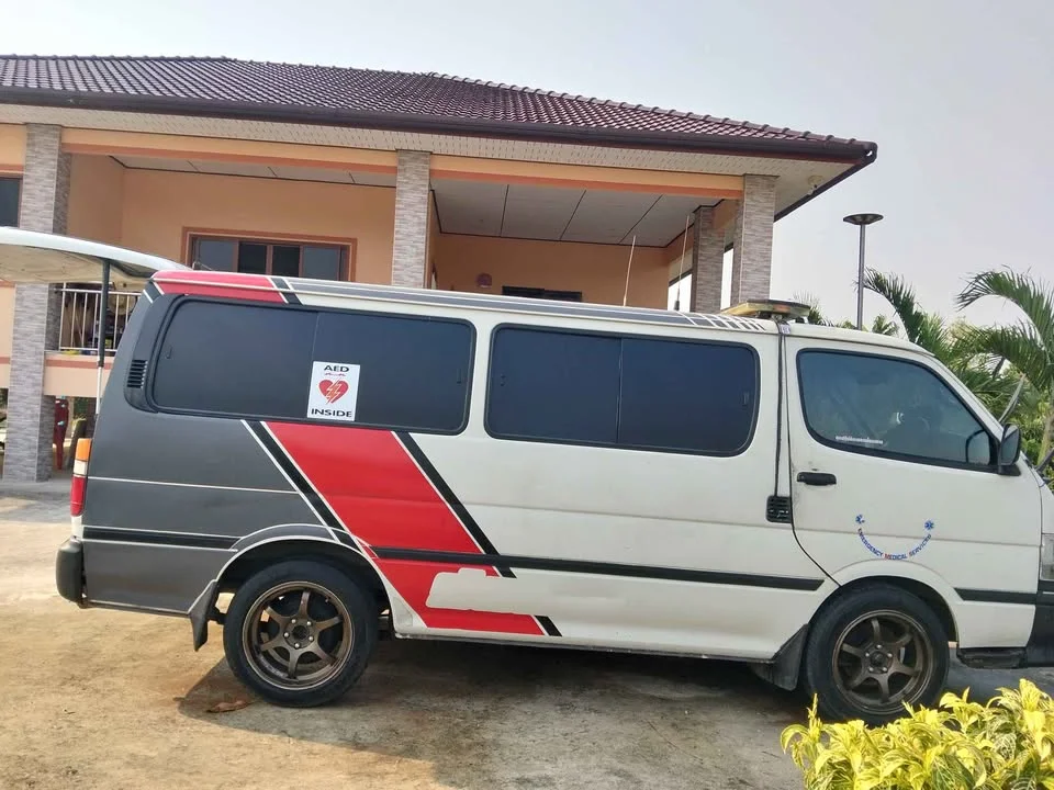 2005 Toyota Commuter IV (H100) 2