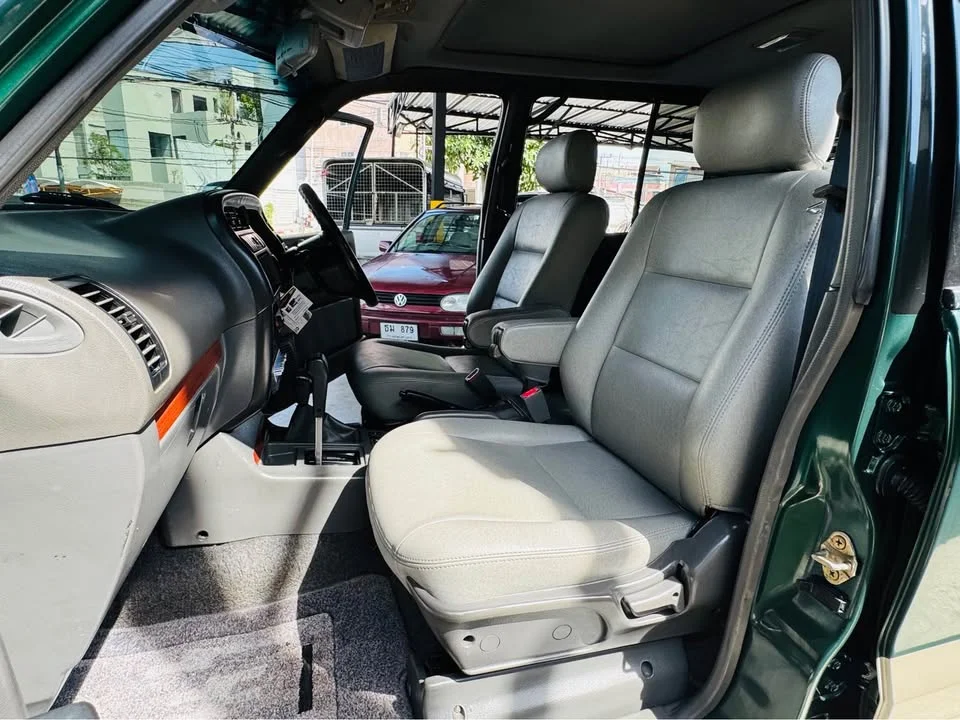1996 Isuzu Trooper II 3