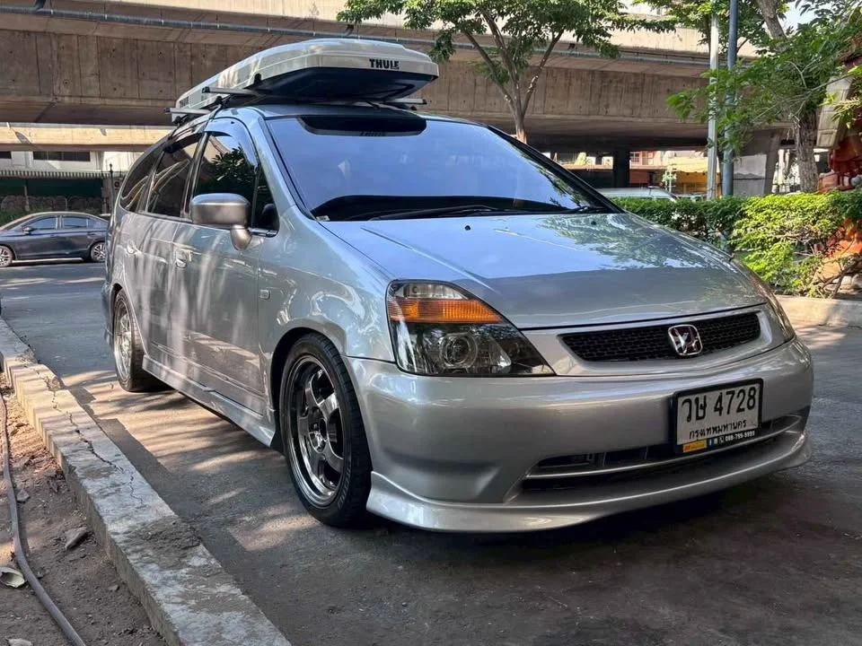 2003 Honda Stream I 2