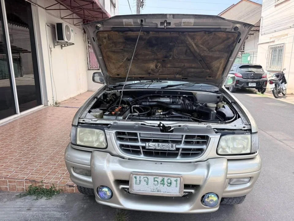2000 Isuzu Faster Dragon Eyes III 2