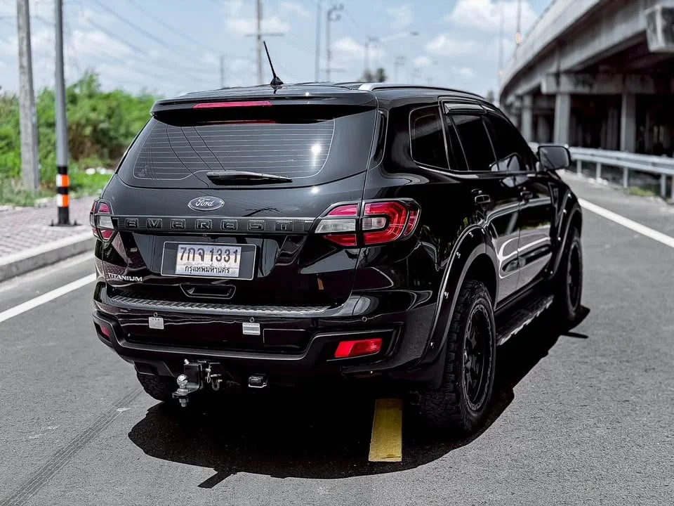 2019 Ford Everest II 3