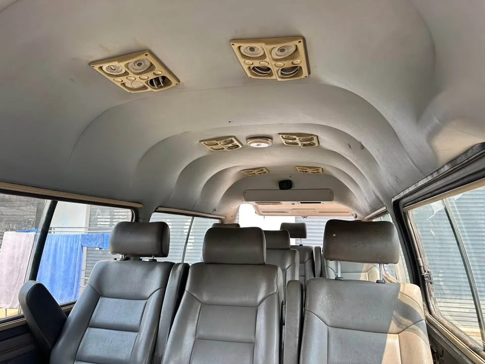2004 Nissan Urvan V (E25) 2