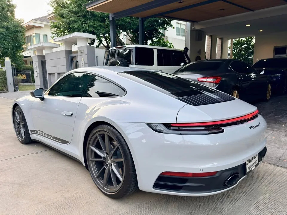 2025 Porsche 911 992 2