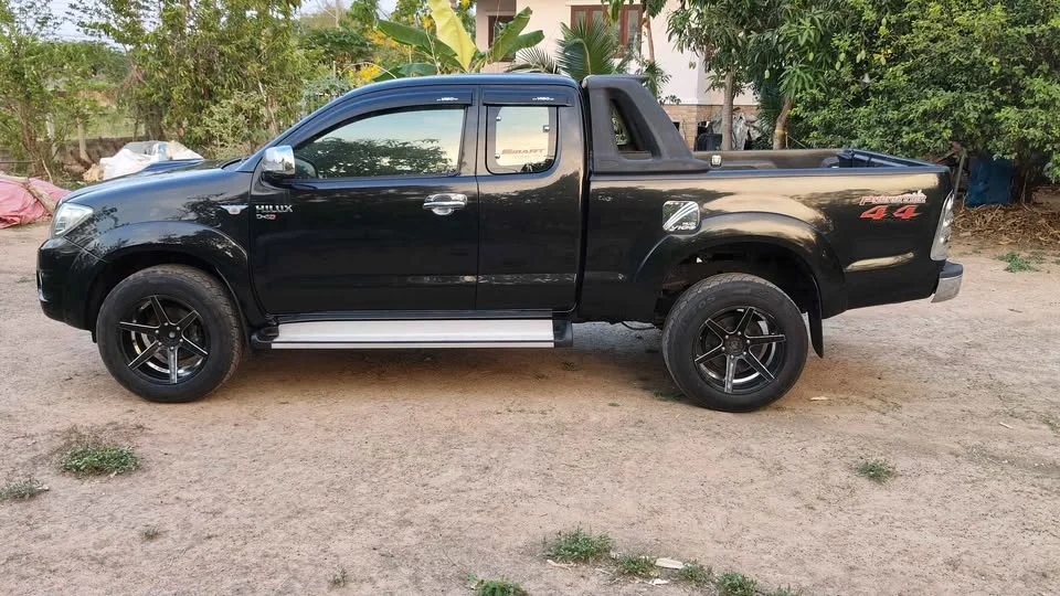 2010 Toyota Hilux VII 2