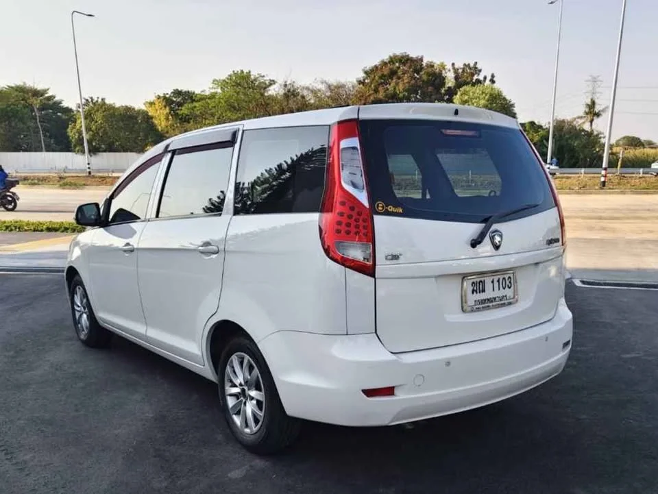 2011 Proton Exora 2