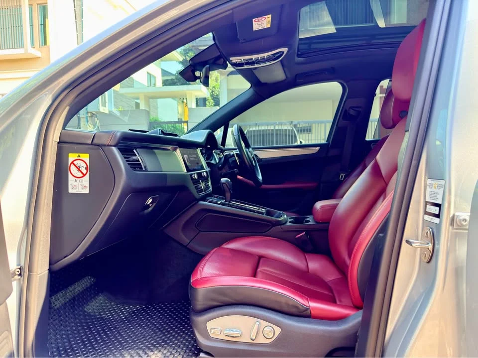 2023 Porsche Macan I 3