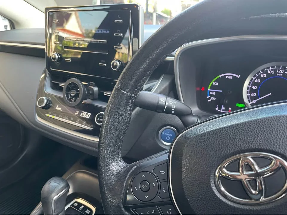 2019 Toyota Corolla Altis XII (E210) 3