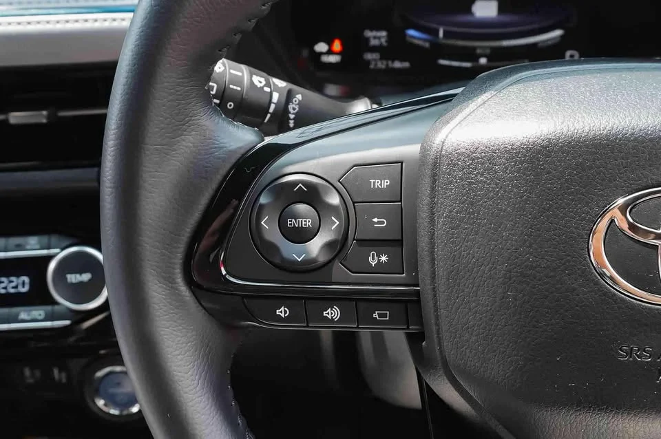 2025 Toyota Yaris Cross AC200 3