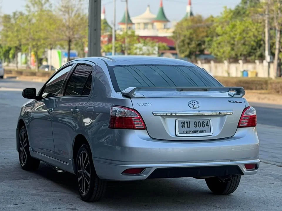 2012 Toyota Vios II 3