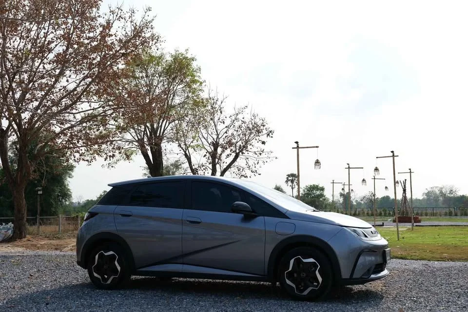 2023 BYD Dolphin 3