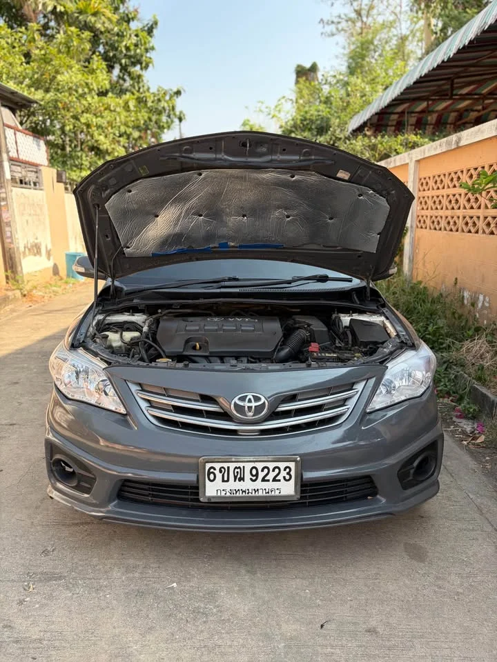 2012 Toyota Corolla Altis X (E140) 2
