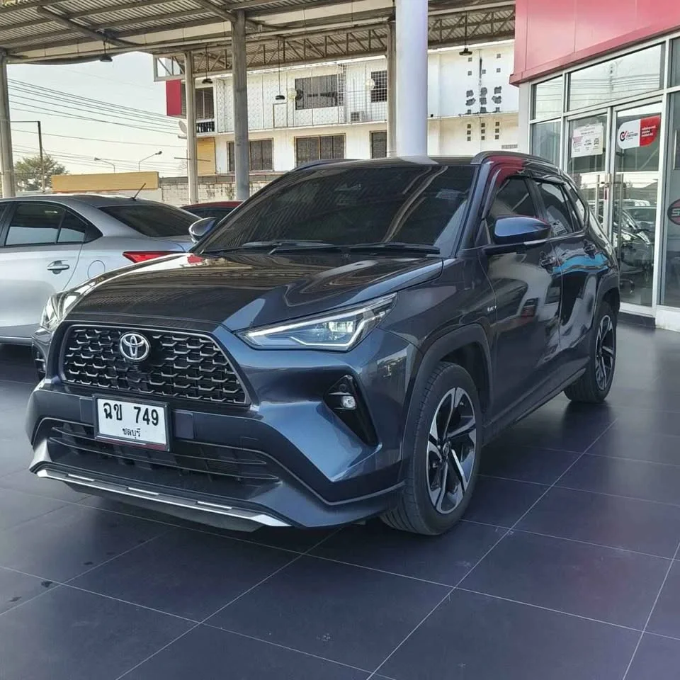 2025 Toyota Yaris Cross AC200 2