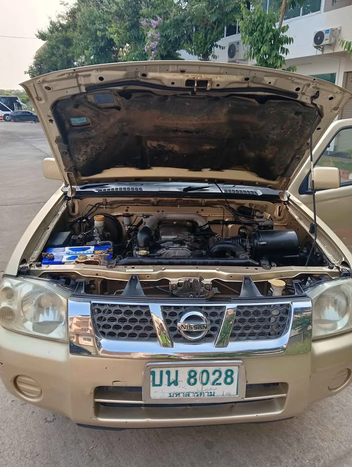 2007 Nissan Frontier I 3