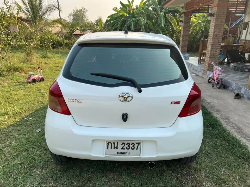 2008 Toyota Yaris II 2