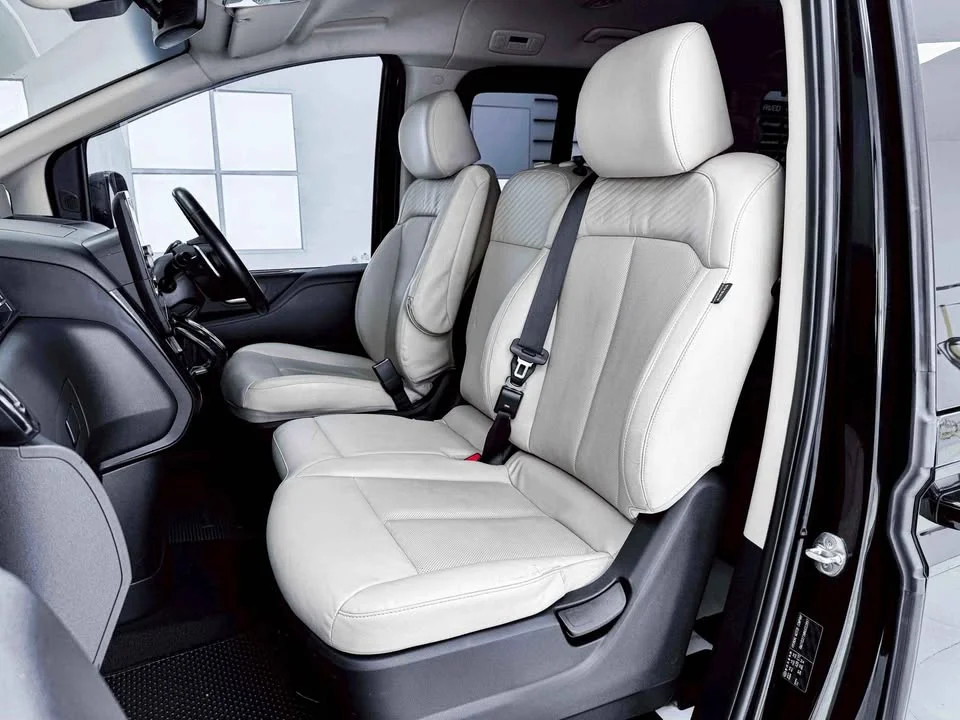2023 Hyundai Staria US4 3
