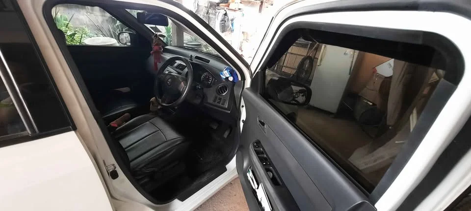 2011 Suzuki Swift I 2