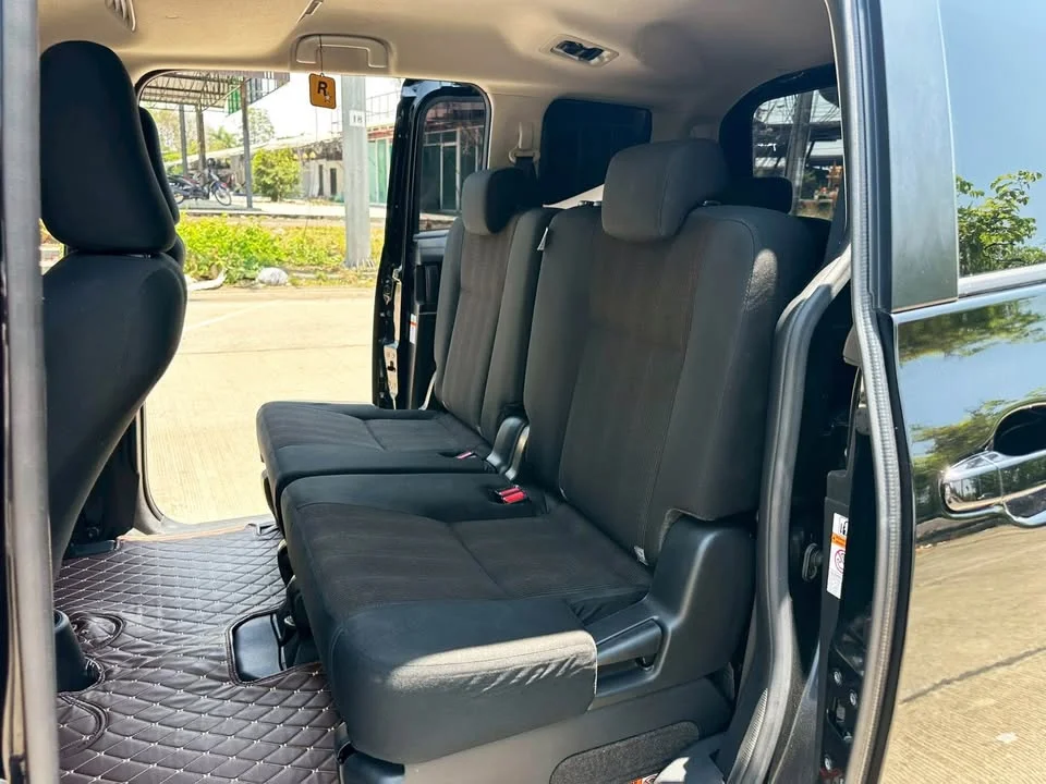 2017 Toyota Sienta II 2