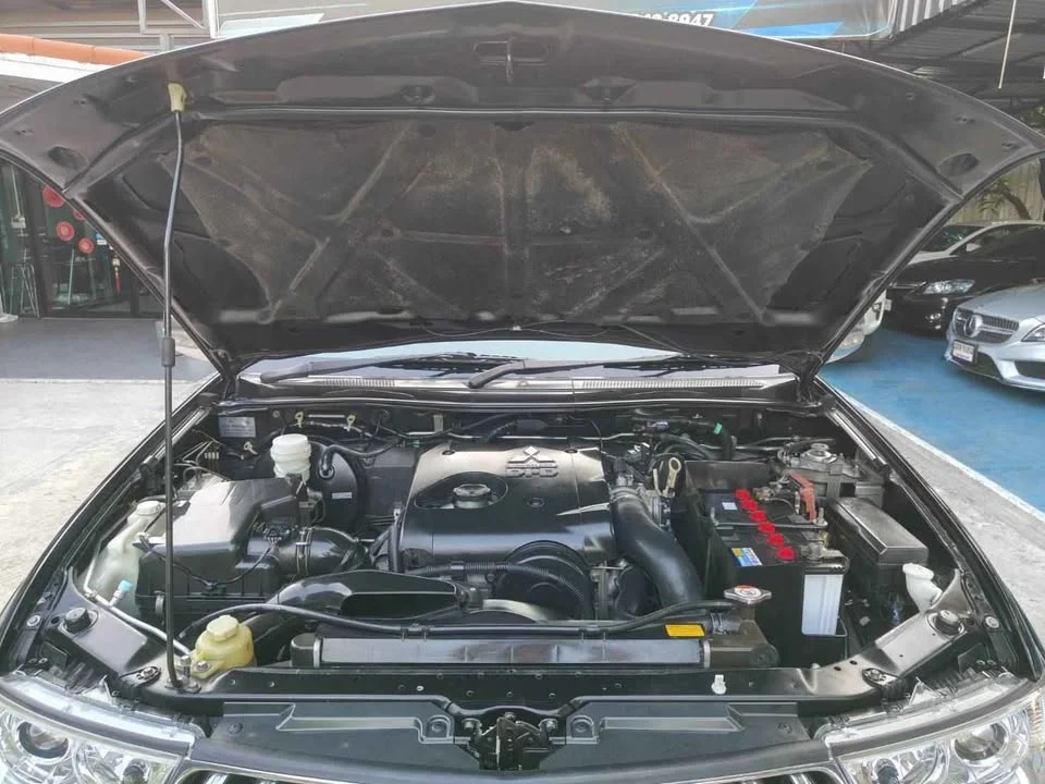 2009 Mitsubishi Pajero Sport II 2