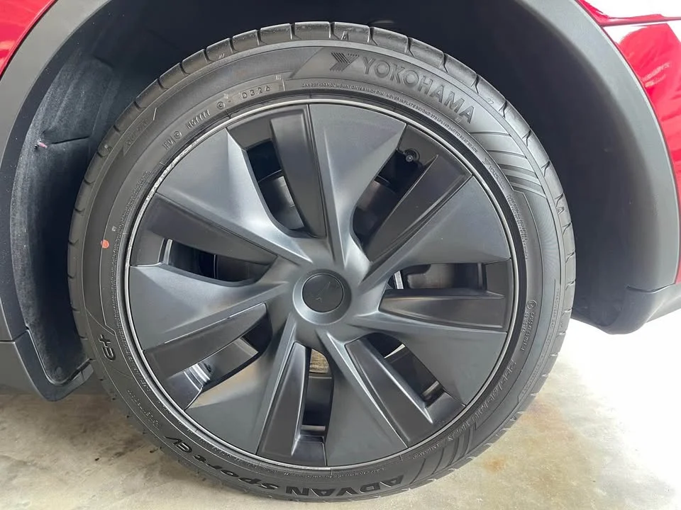 2024 Tesla Model Y 2