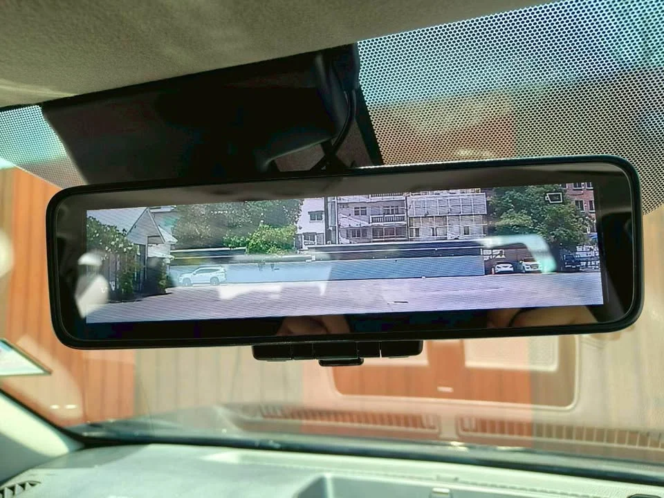2021 Nissan Terra 3