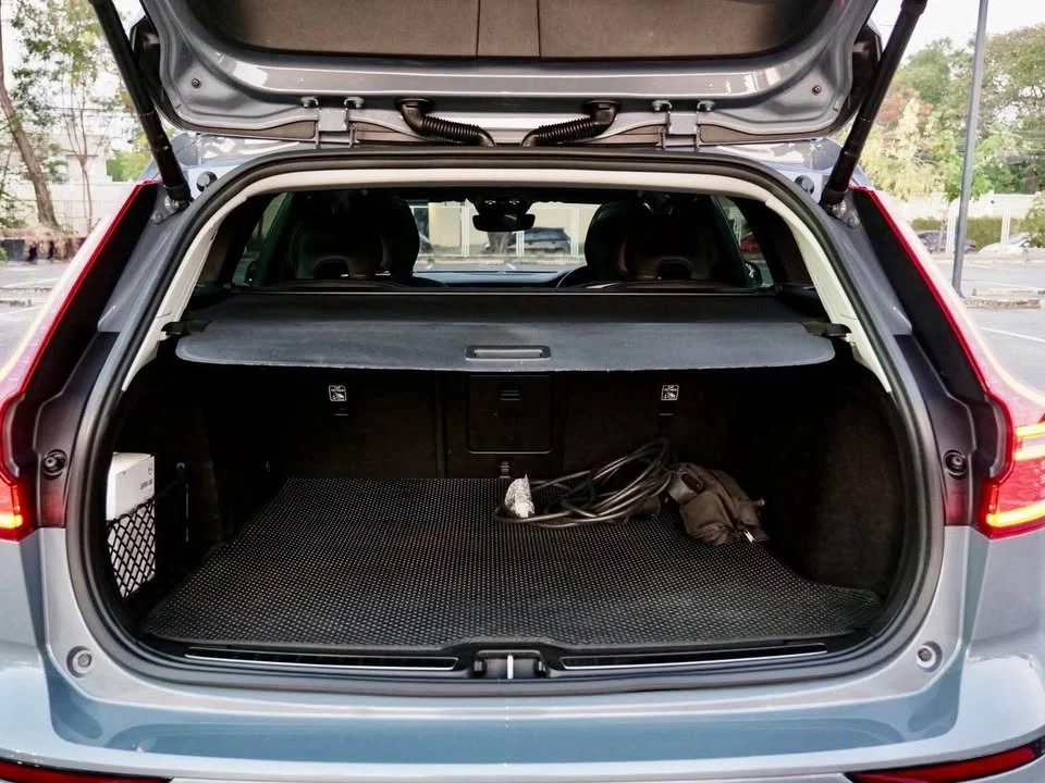2023 Volvo V60 II 2