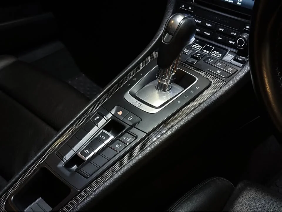 2016 Porsche 718 Boxster and Cayman IV 3