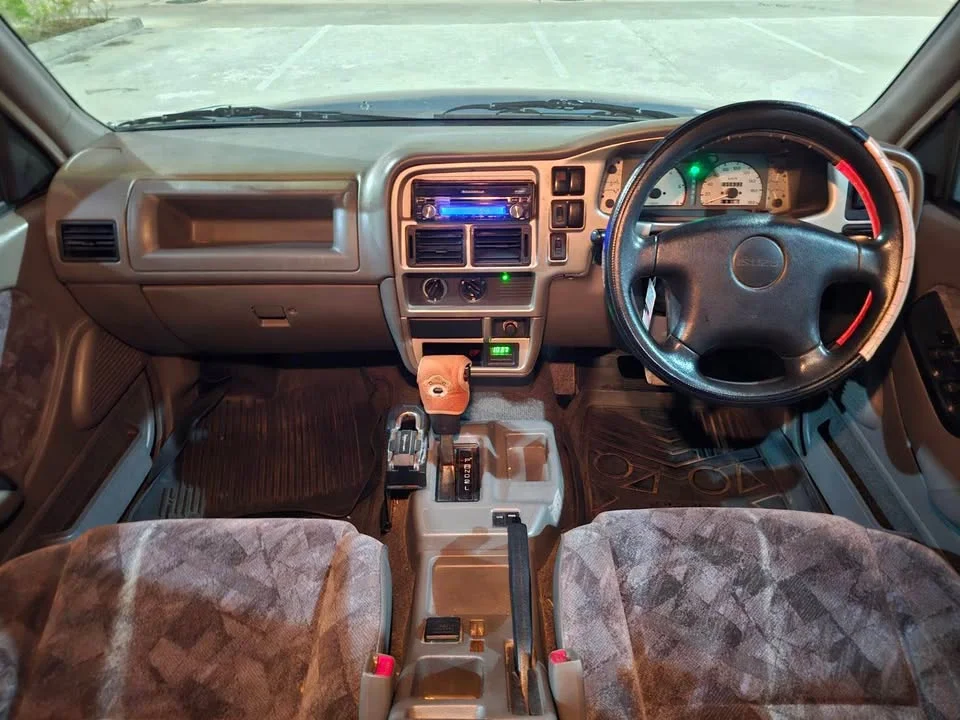 2001 Isuzu Faster Dragon Eyes III 2