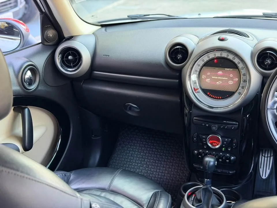 2011 Mini Countryman I 3