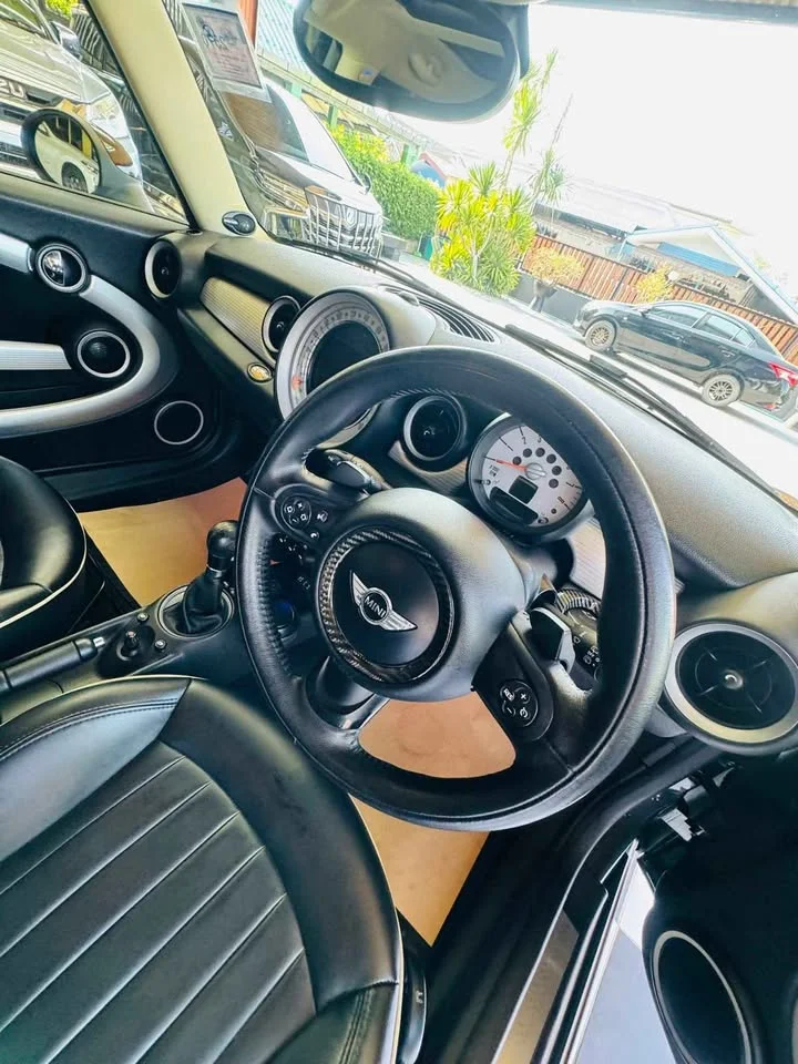 2012 Mini Hatch  III 2