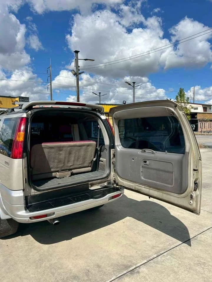 2003 Ford Everest I 3