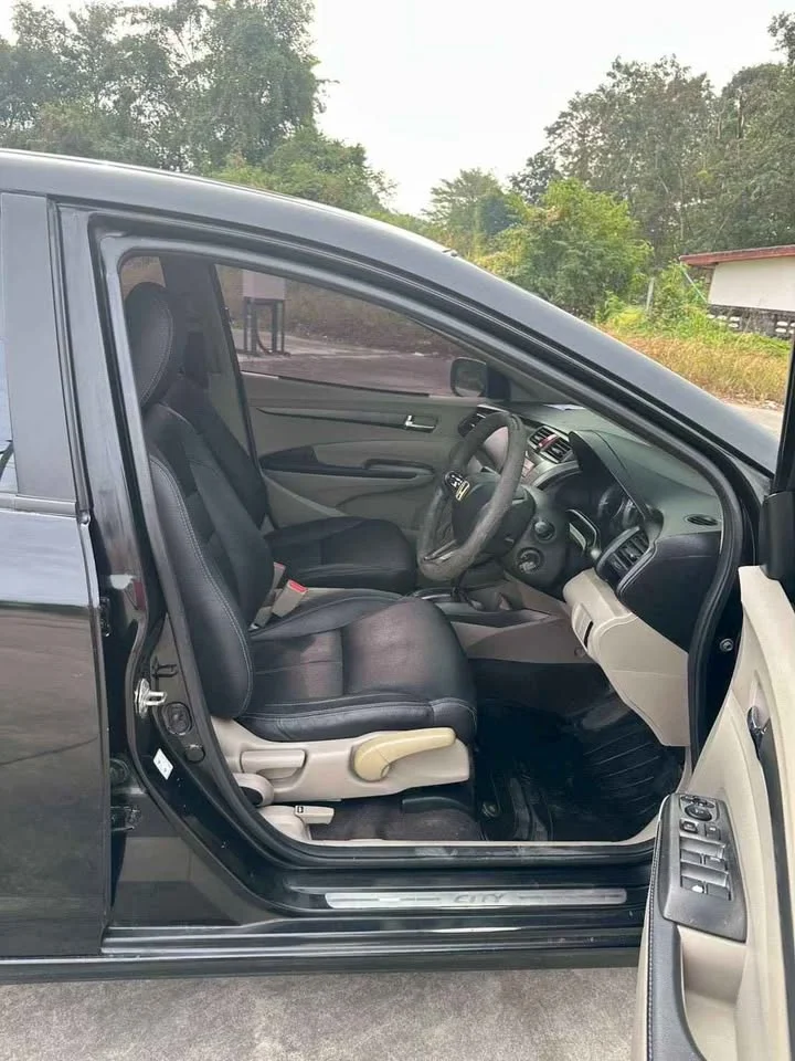 2013 Honda City V 2