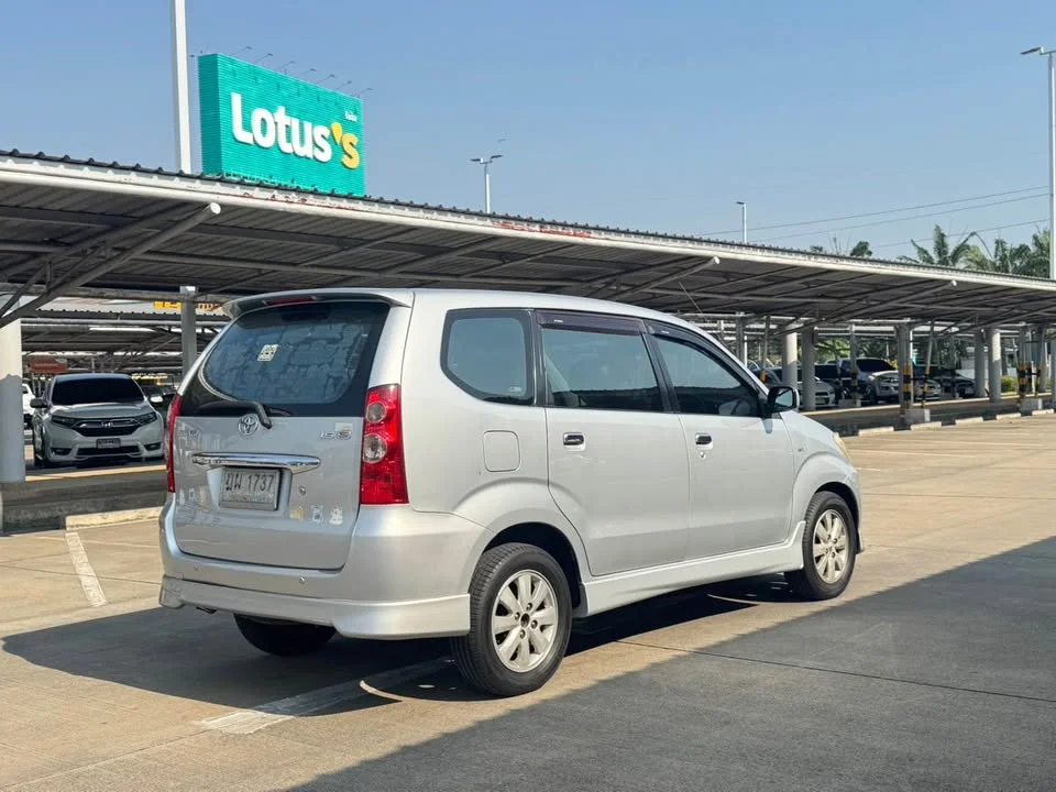 2010 Toyota Avanza I 2
